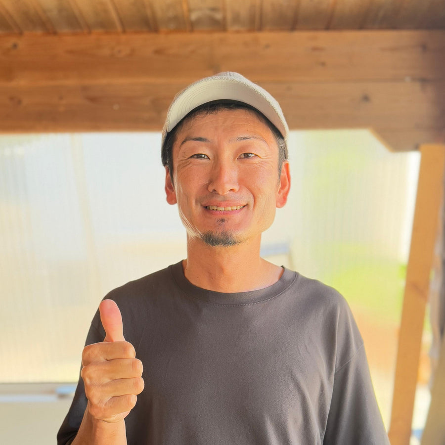 Hidetoshi Ikarashi of Ikarashi Ozumi Koi Farm