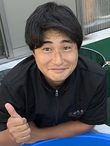 Hidemasa Hirasawa of Nishiki Maruhide Koi Farm